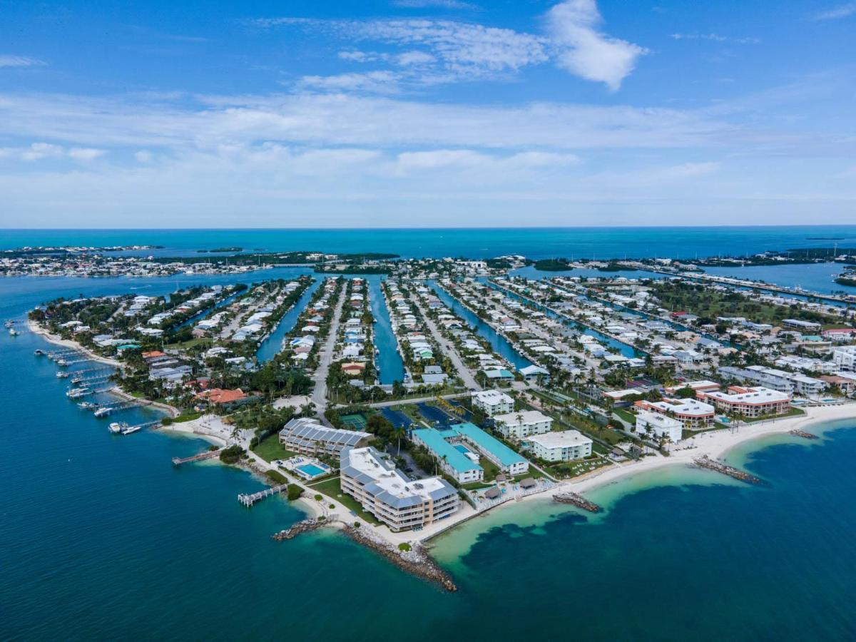 Florida Keys Sea Isle Condo Ocean Front Private Beach Key Colony Beach Exterior photo