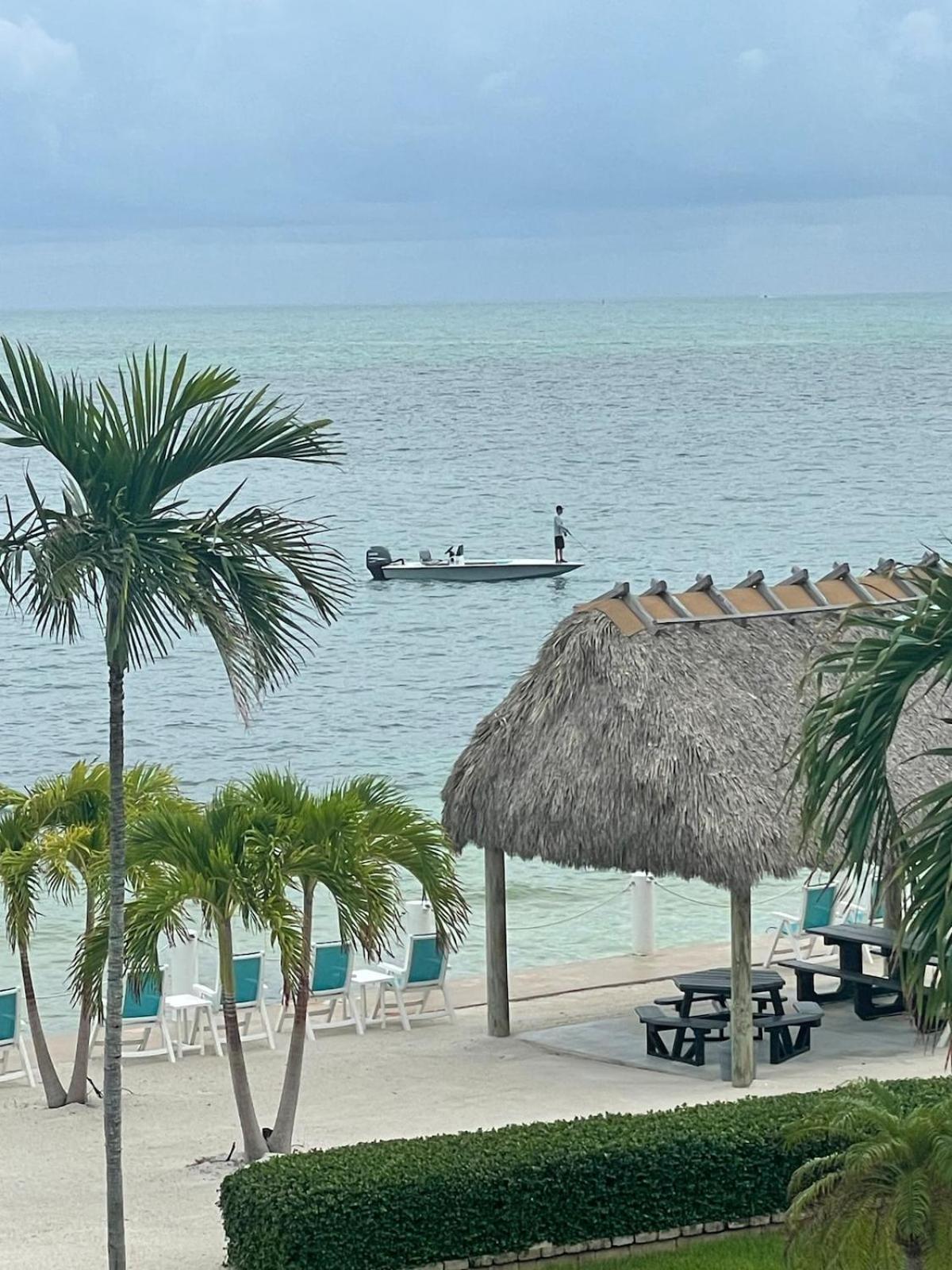 Florida Keys Sea Isle Condo Ocean Front Private Beach Key Colony Beach Exterior photo